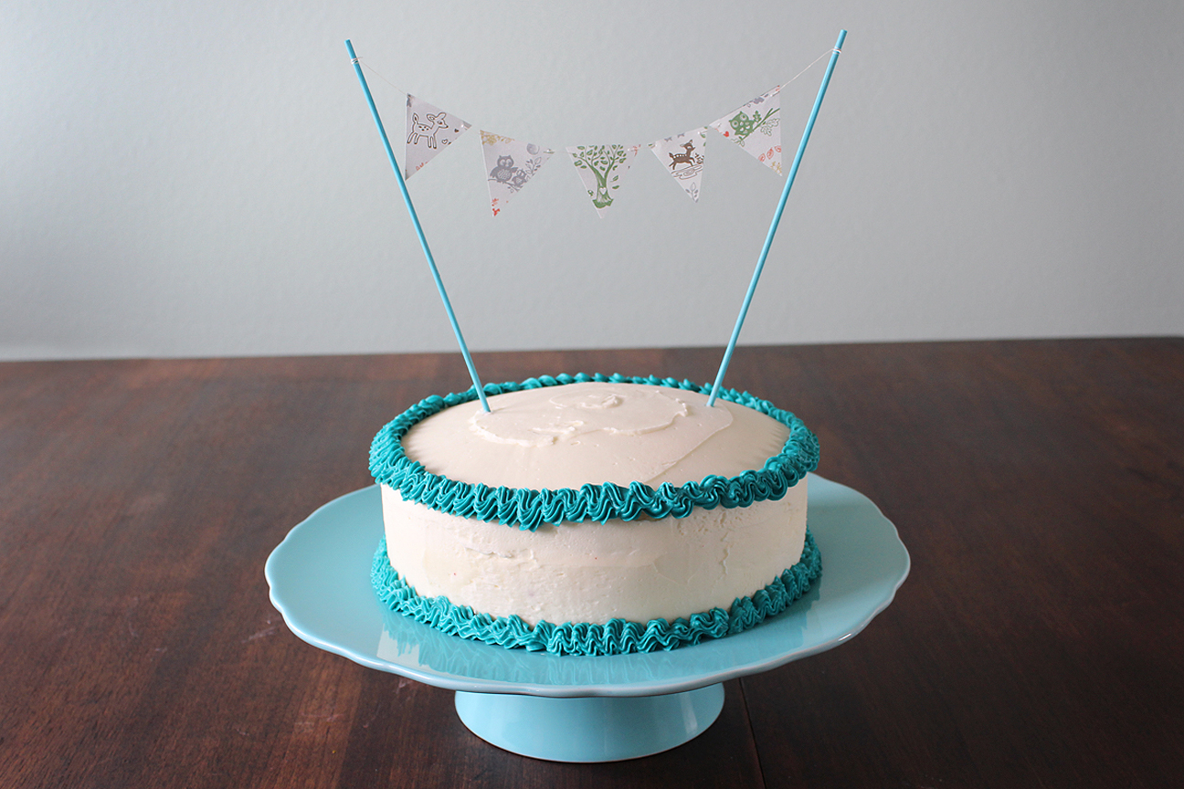 Thoughts on Buttercream Vs. Fondant & Frosting Smooth Cakes by {milkandcerealblog.wordpress.com}